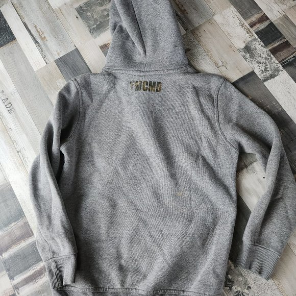 Sweat à capuche - Picture 2 of 3